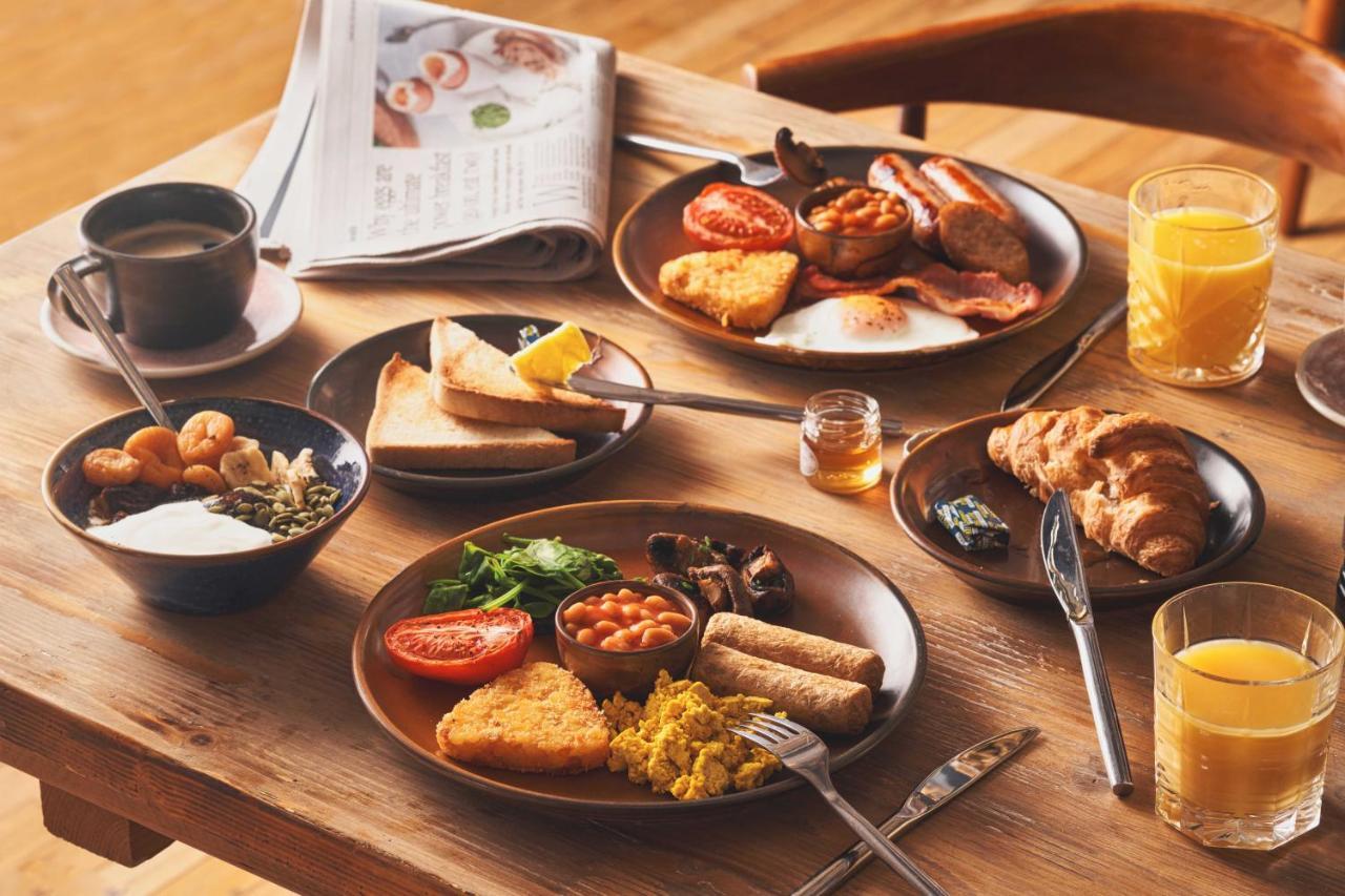 Rose And Crown Yealmpton Hotel Екстериор снимка