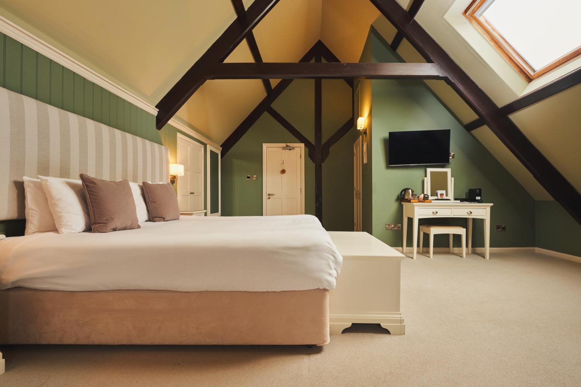 Rose And Crown Yealmpton Hotel Екстериор снимка