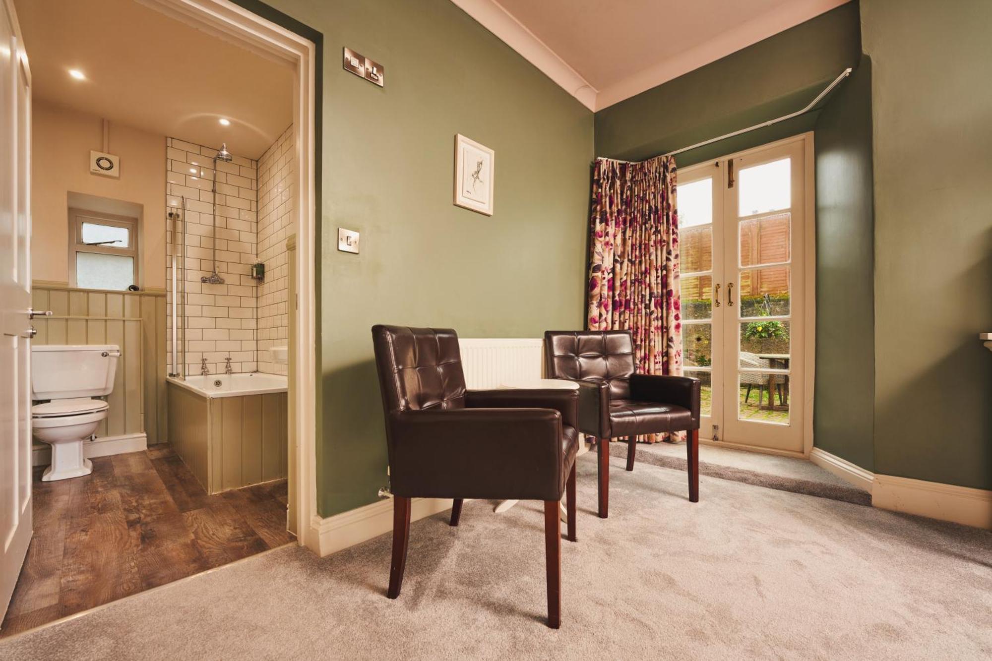 Rose And Crown Yealmpton Hotel Екстериор снимка