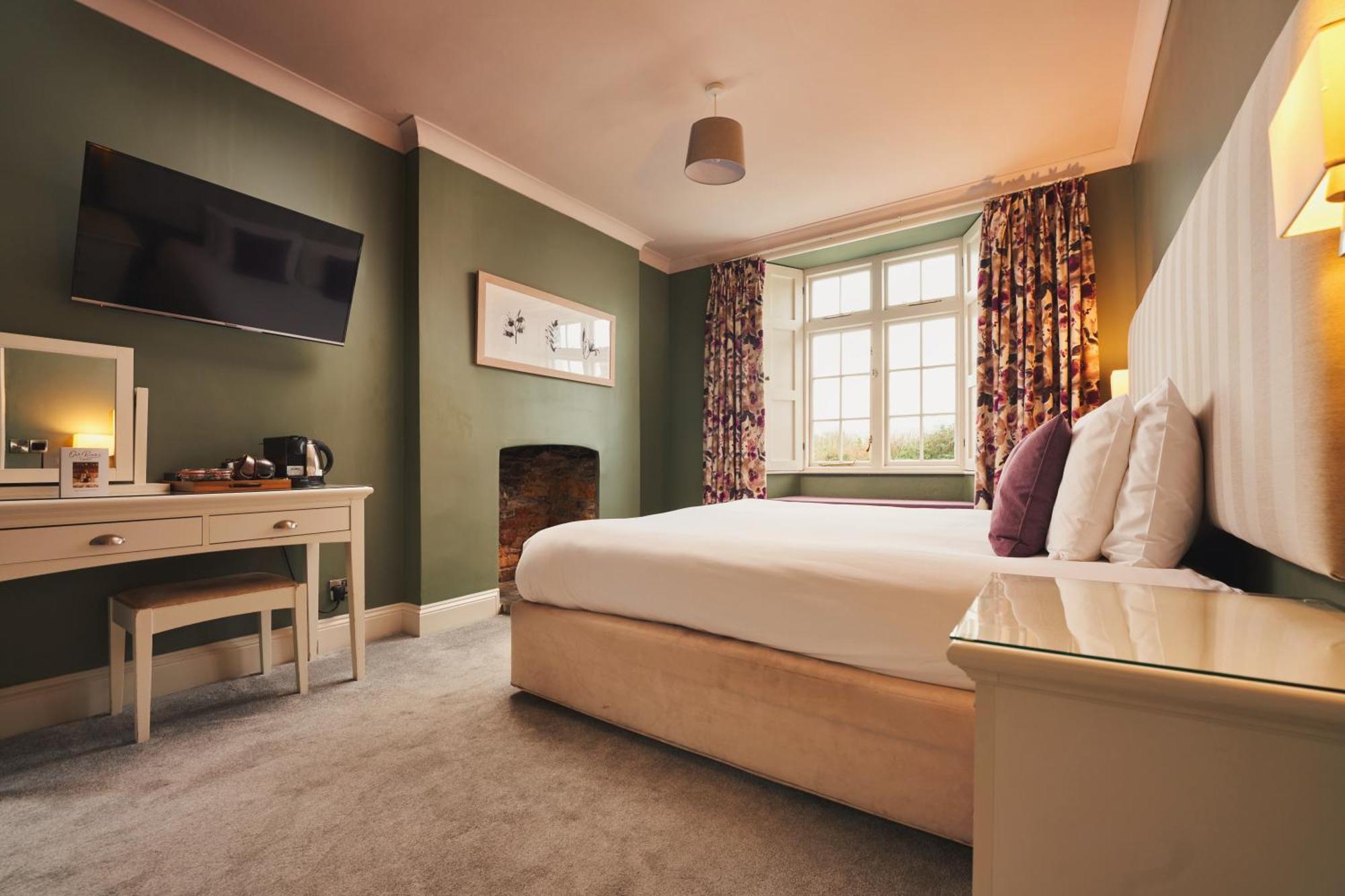 Rose And Crown Yealmpton Hotel Екстериор снимка