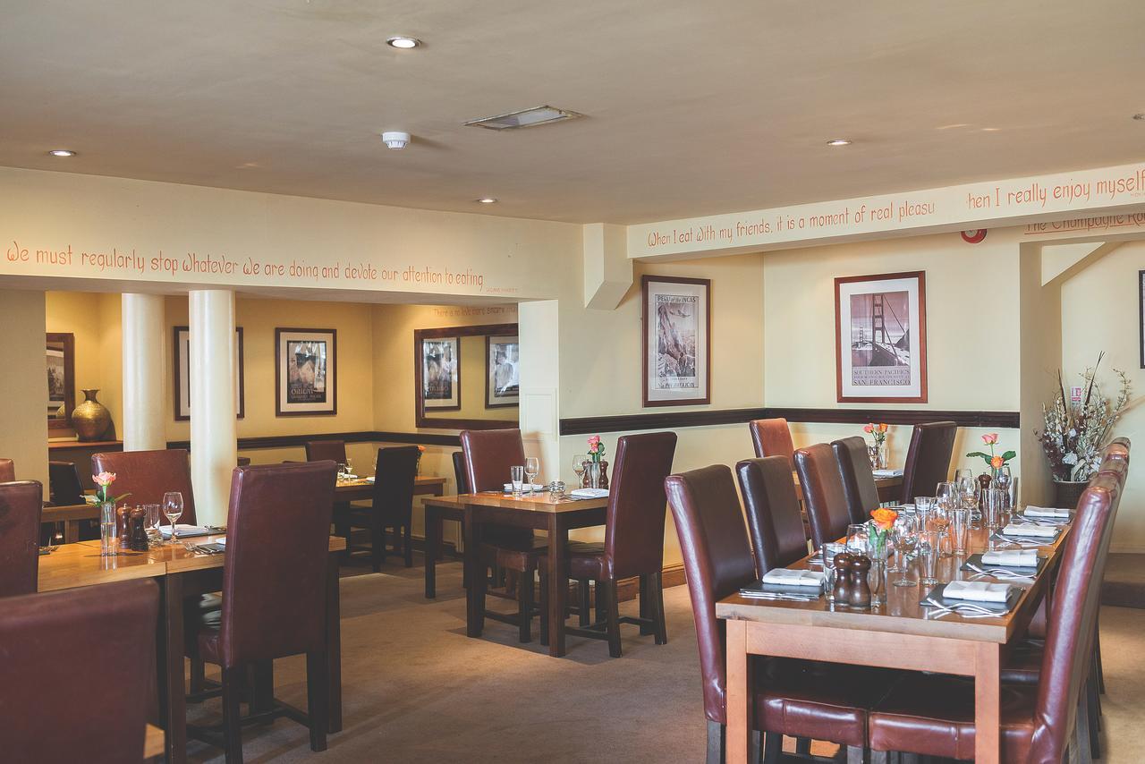 Rose And Crown Yealmpton Hotel Екстериор снимка